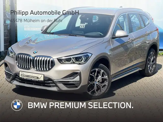 BMW X1 sDrive20i  xLine HuD LED NAVI+ Sportsitze 18"