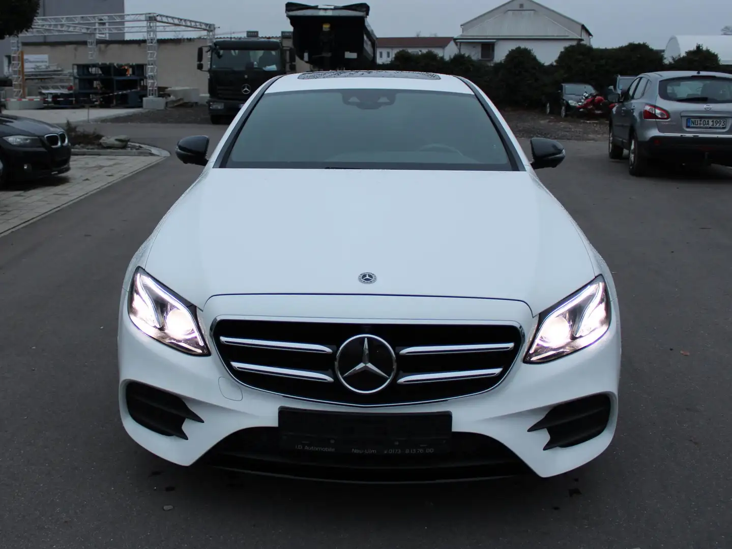 Mercedes-Benz E 200 E 200 AMG-Line Interieur Bianco - 2