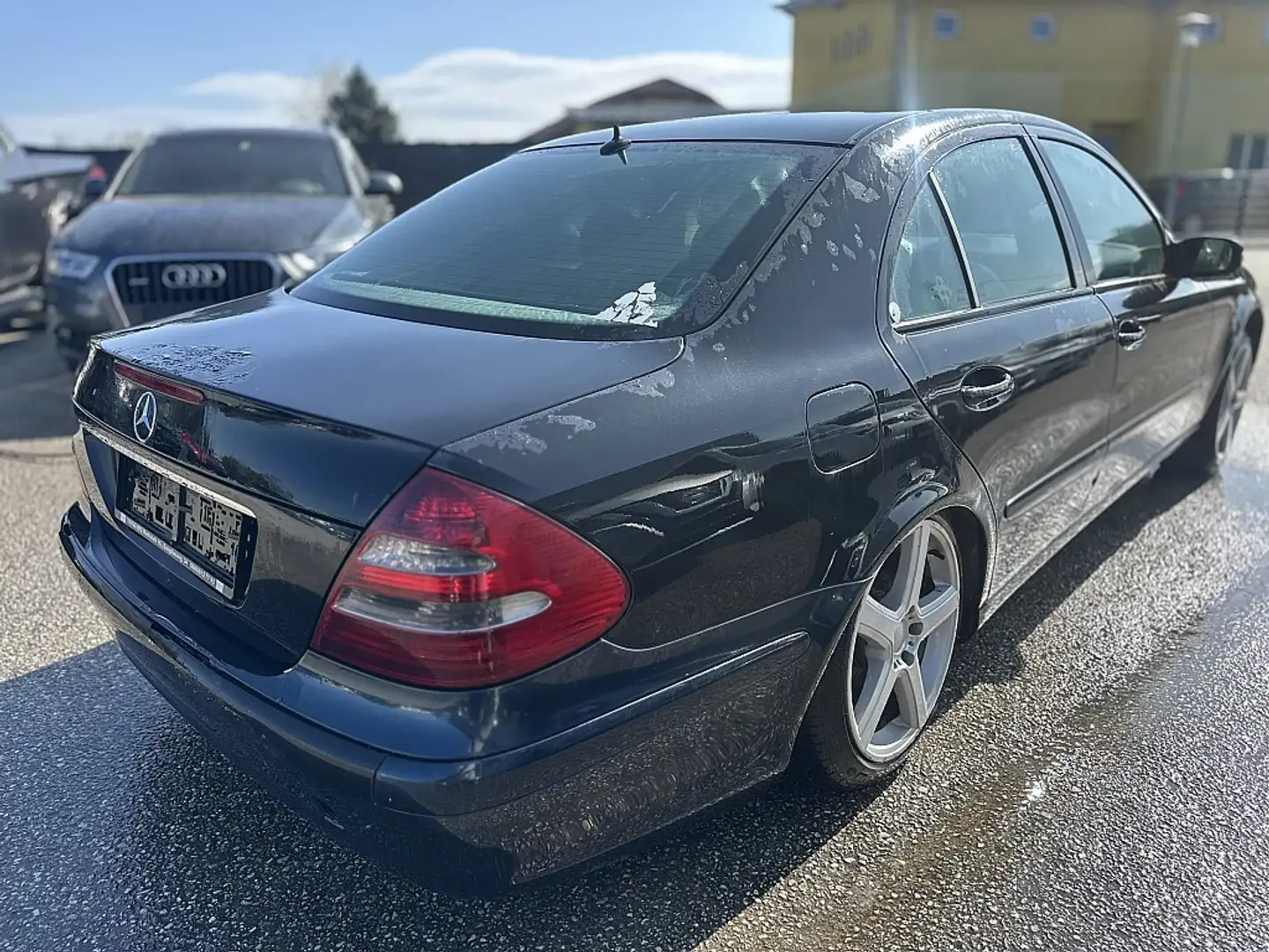 Mercedes-Benz E 200 Classic CDI Aut. Schwarz - 2