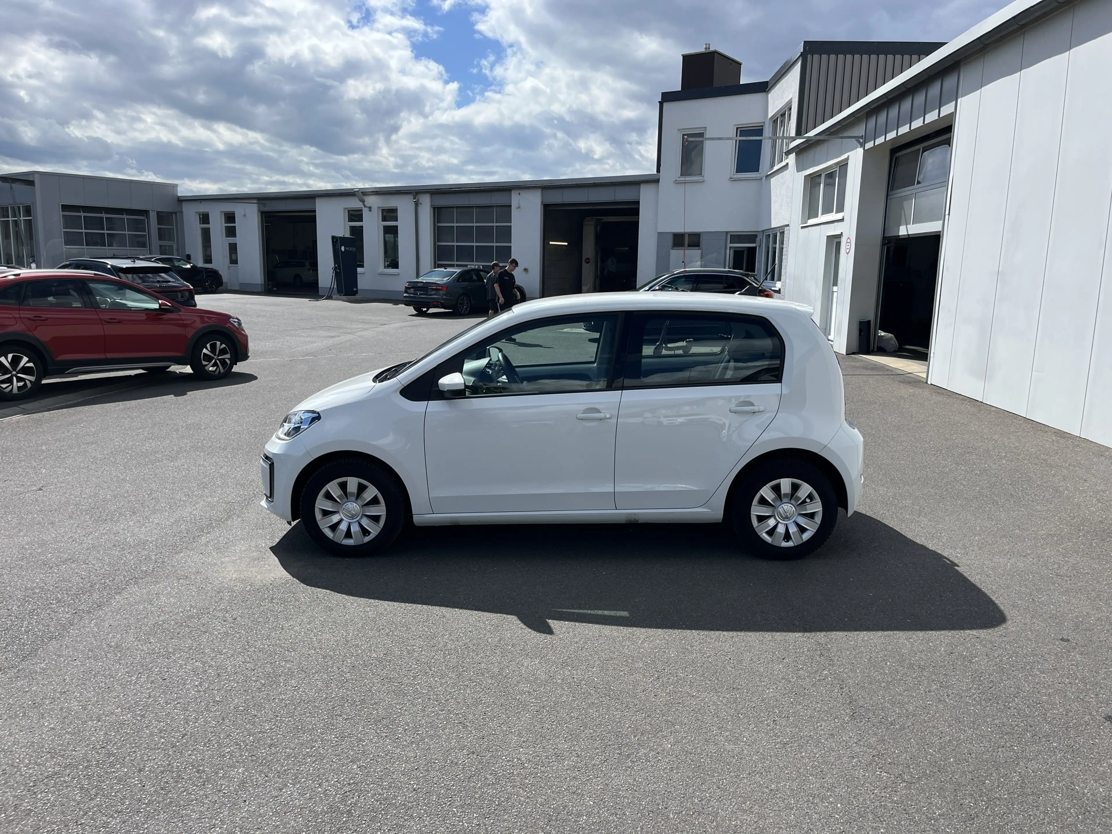 Volkswagen e-up! Move 90€ m.20% Anz. RFK DAB SHZ Klima — photo 3