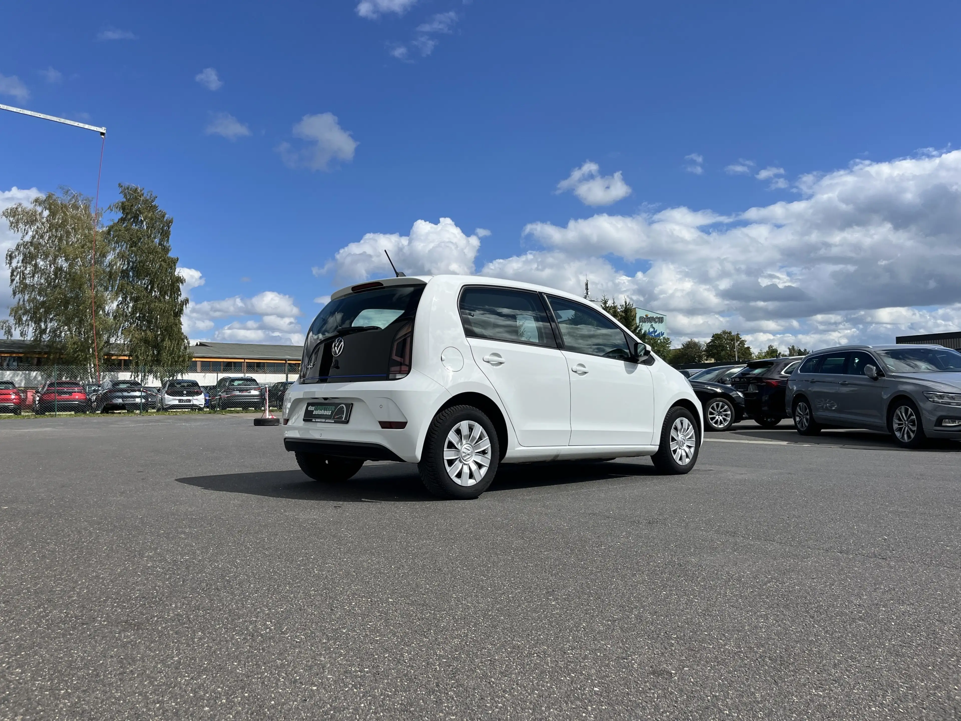 Volkswagen e-up! Move 90€ m.20% Anz. RFK DAB SHZ Klima — photo 7