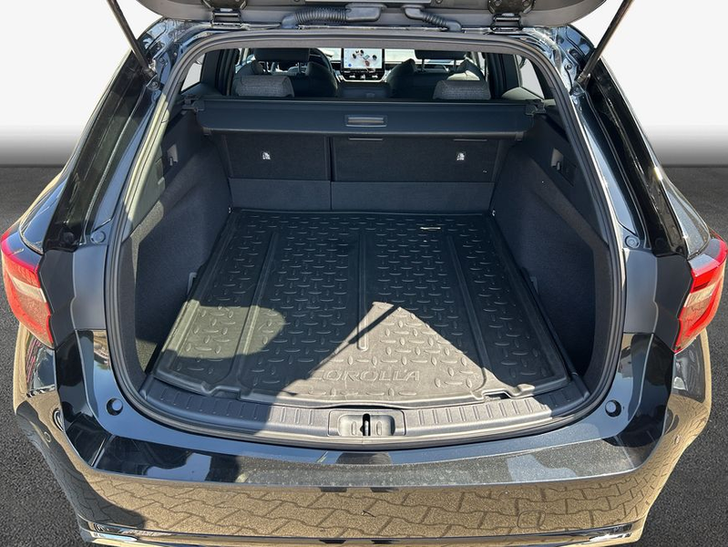 Toyota Corolla 1.8 Hybrid Touring Sports Teamplayer — photo 8