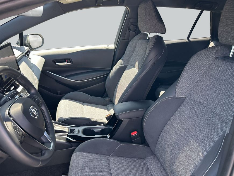 Toyota Corolla 1.8 Hybrid Touring Sports Teamplayer — photo 10