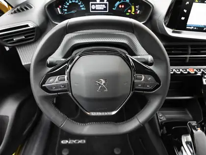 Annonce voiture d'occasion Peugeot e-208 - CARADIZE
