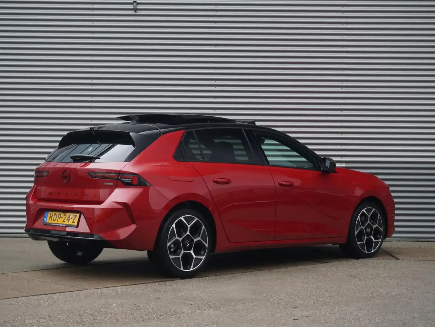 Opel Astra 1.2 Turbo Hybrid Ultimate Schuif / Kanteldak Rouge - 2