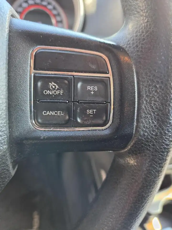 Dodge Journey снимка Dodge Journey