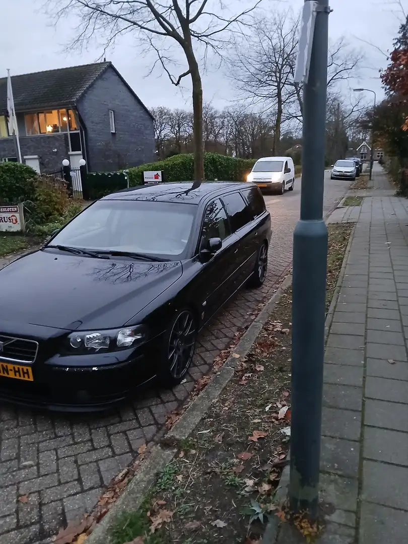 Volvo V70 2.3 T5 Comfort Line *LEES BESCHRIJVING Noir - 2