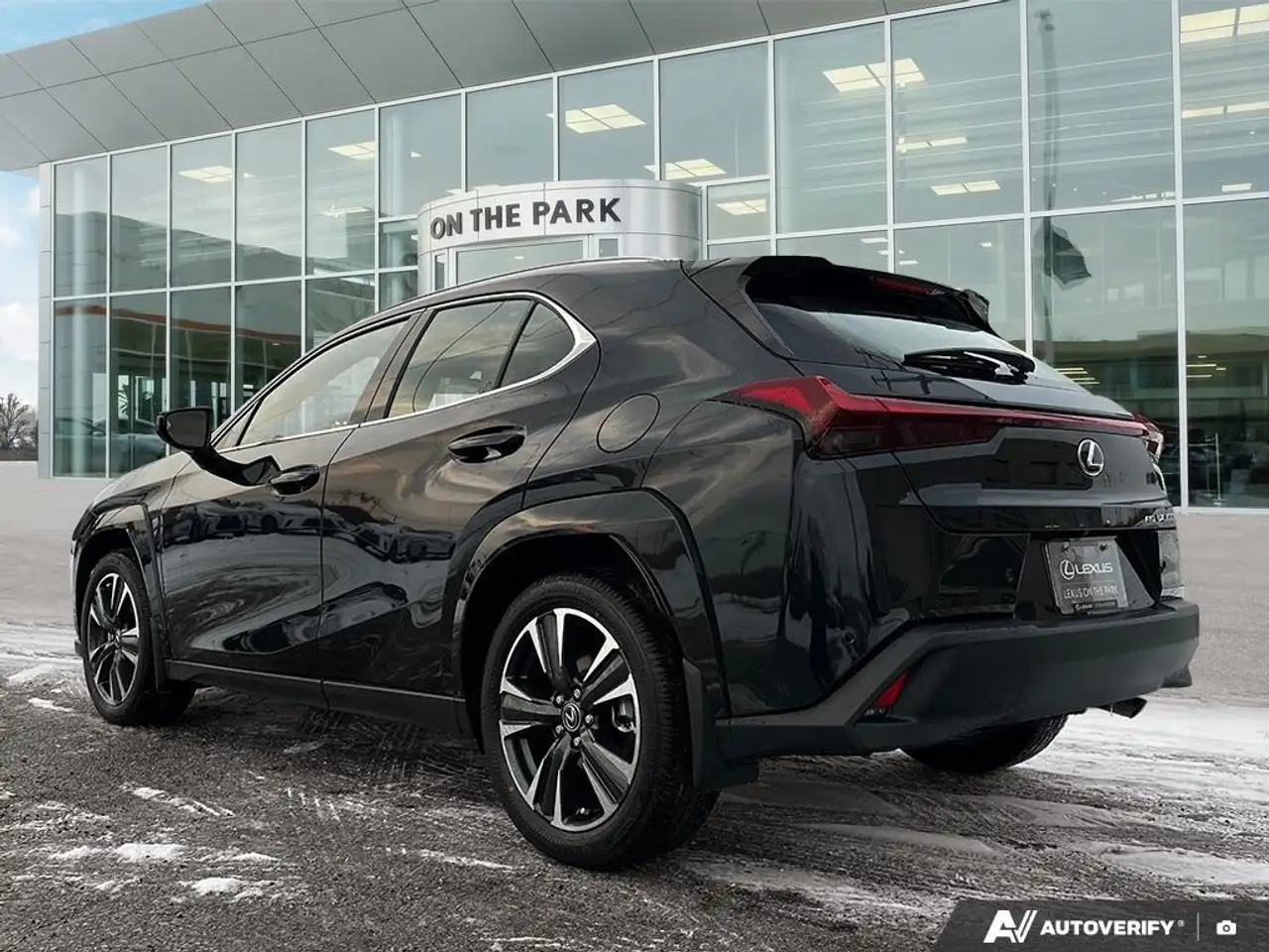 Lexus UX снимка Lexus UX