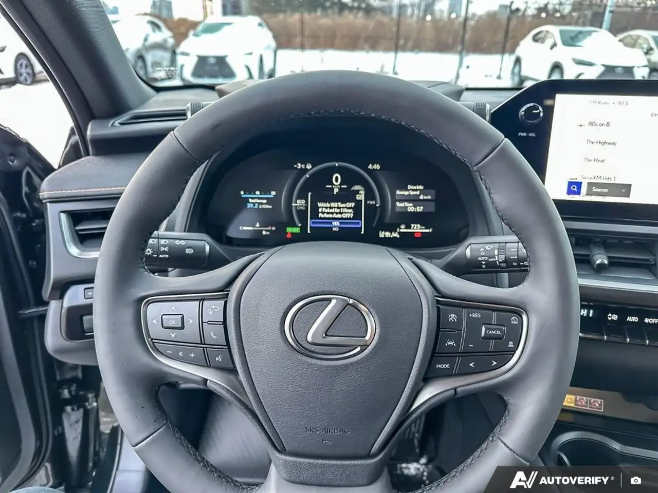 Lexus UX снимка Lexus UX