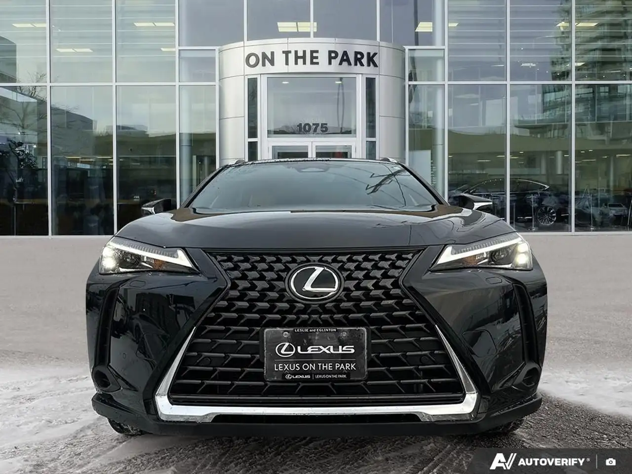Lexus UX снимка Lexus UX
