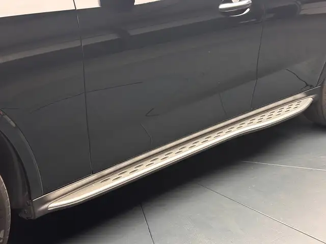 Mercedes-Benz GLC view 10
