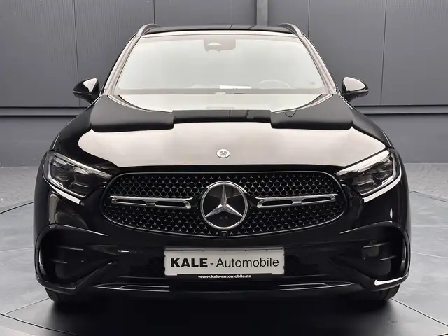 Mercedes-Benz GLC view 8