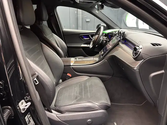 Mercedes-Benz GLC view 11