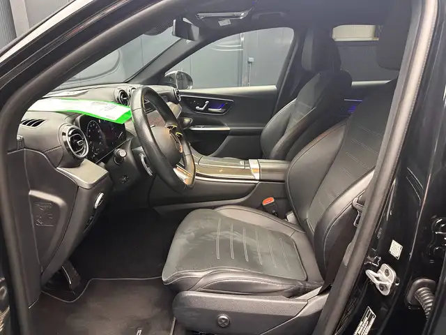 Mercedes-Benz GLC view 16