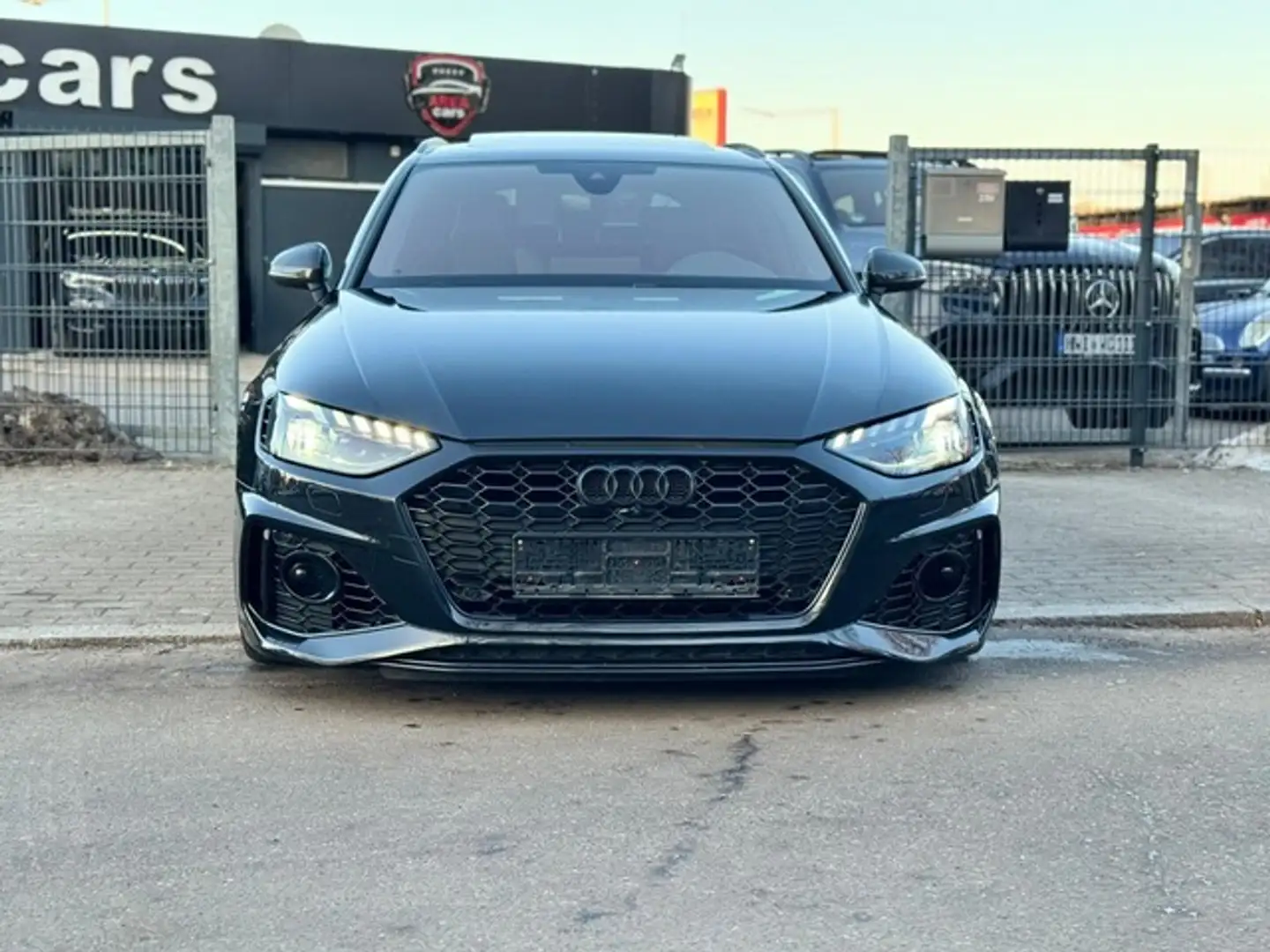 Audi RS4 Avant 2.9 TFSI QUT*DYMANIK+*MATRIX*PANO* Noir - 2