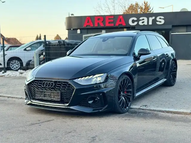 Audi RS4 Avant 2.9 TFSI QUT*DYMANIK+*MATRIX*PANO*