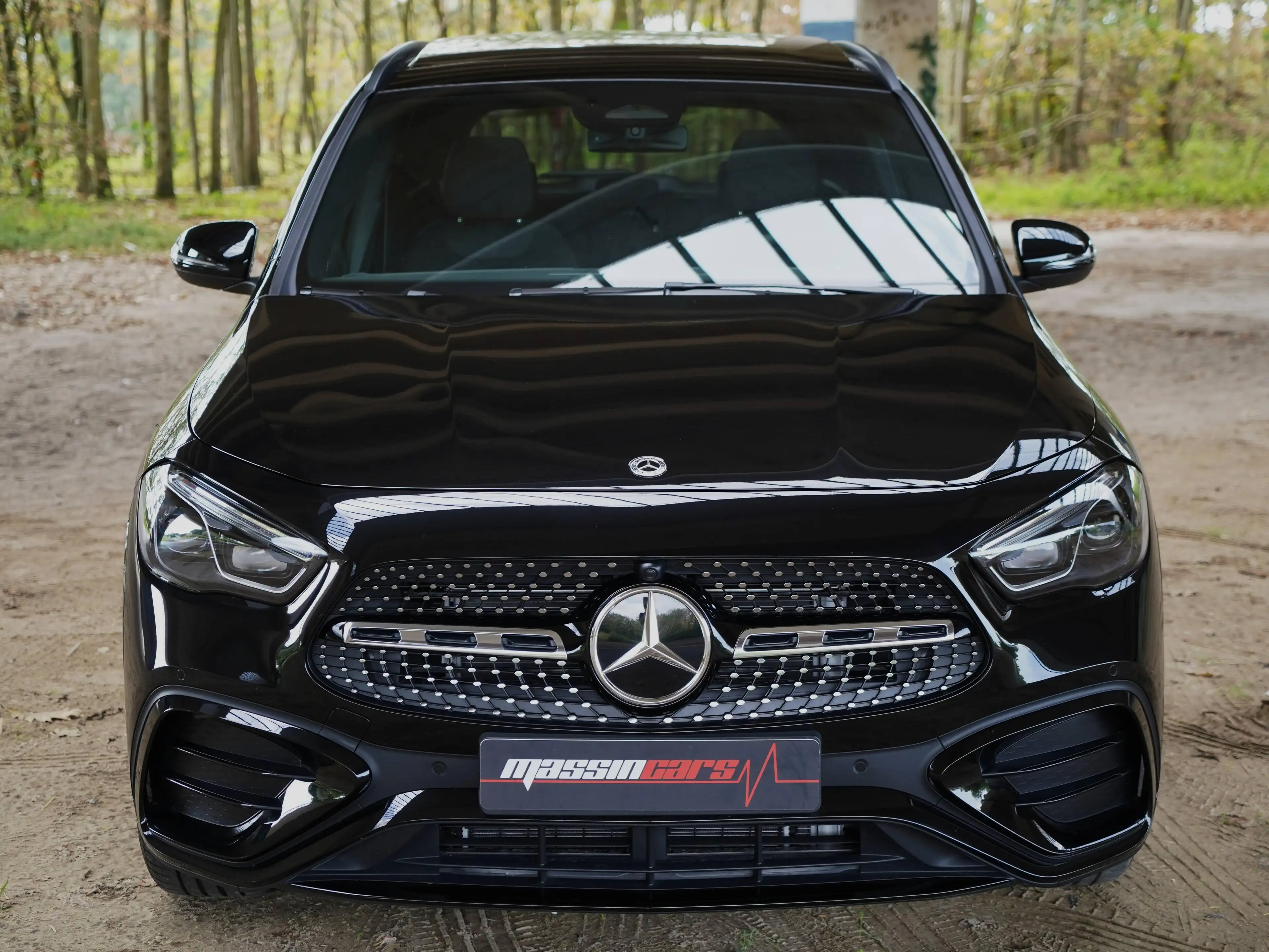 Mercedes-Benz GLA 200 AMG-Line | Nieuwe Wagen! | 1600km! | PANO | LED — photo 4