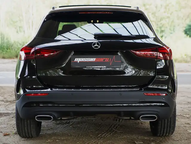 Mercedes-Benz Gla view 12