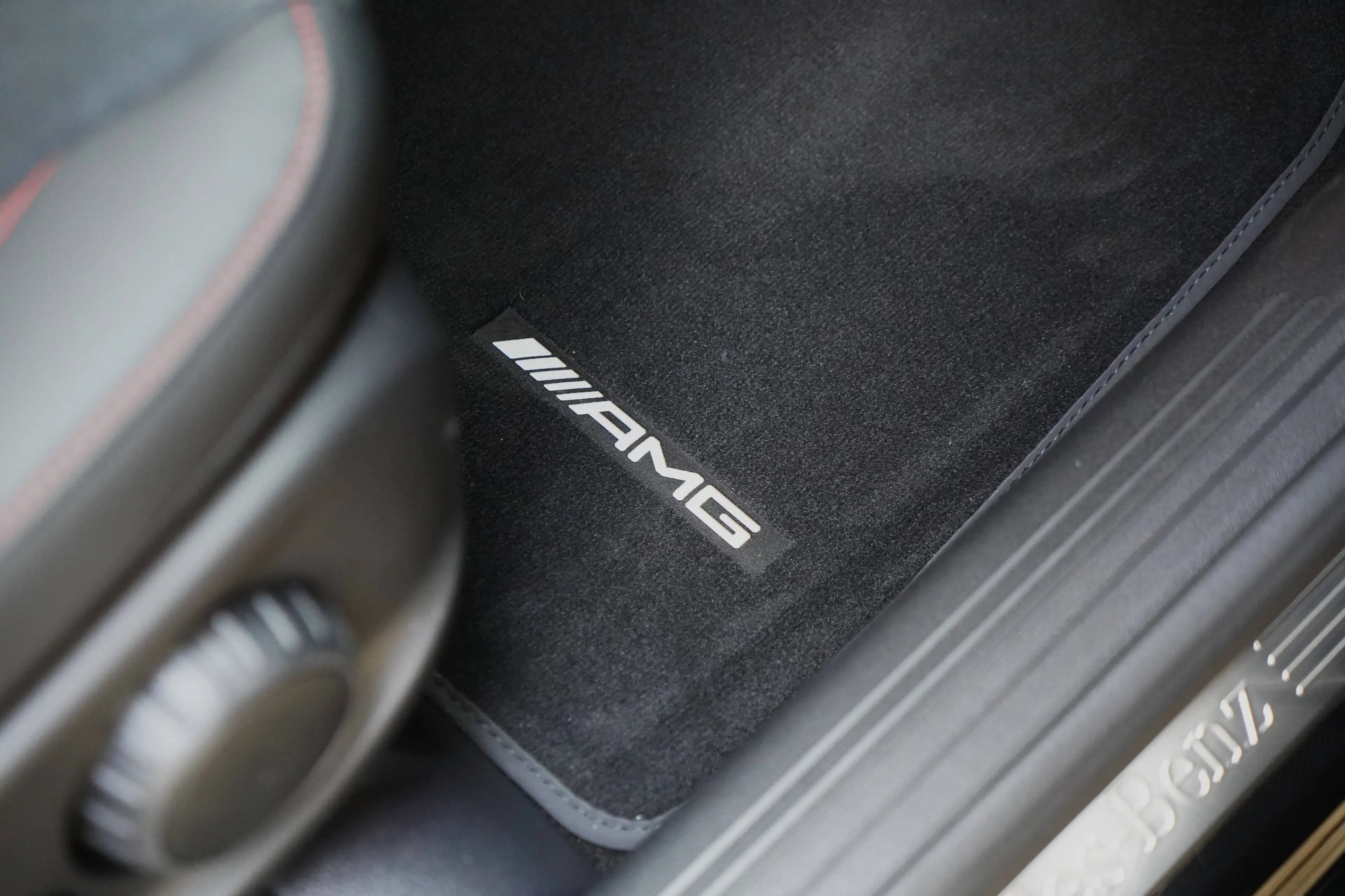 Mercedes-Benz GLA 200 AMG-Line | Nieuwe Wagen! | 1600km! | PANO | LED — photo 40