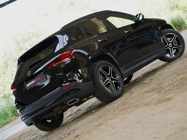 Mercedes-Benz Gla view 18