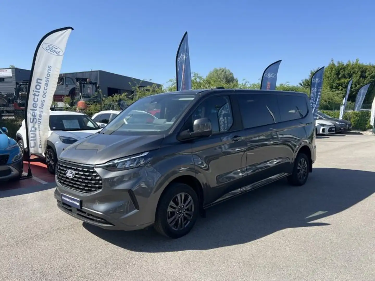 Ford Tourneo Custom 320 L2H1 2.0 EcoBlue 150ch Titanium Gris - 1