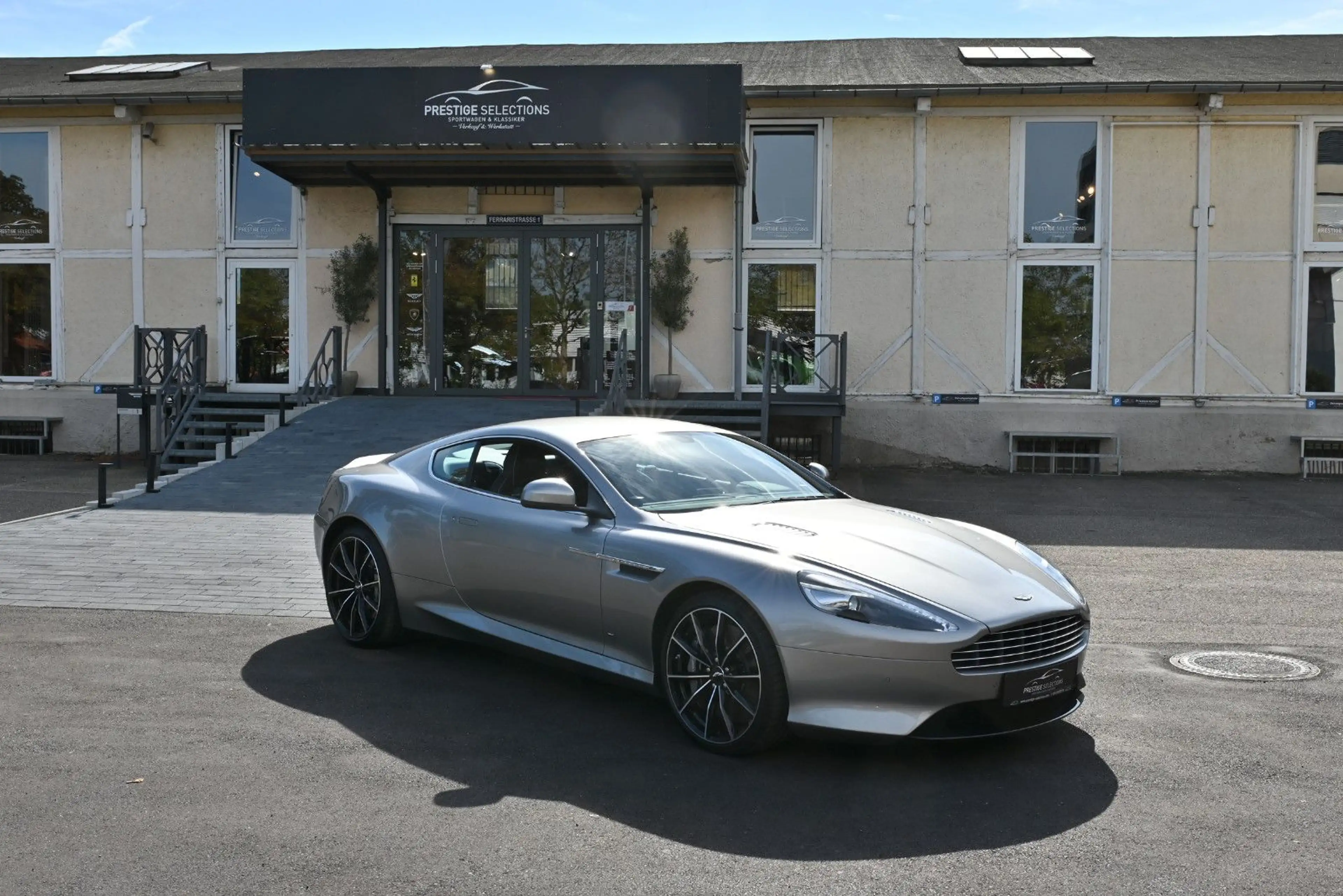 Aston Martin DB9 Bond Edition/2.Hd.Dt/Neuwertig/Alles dabei! — photo 15