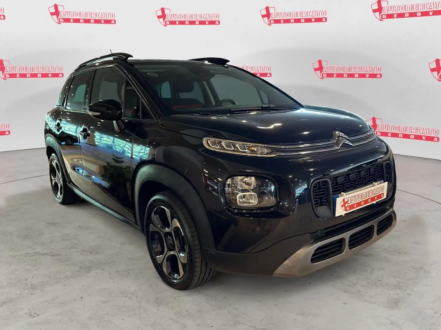 Citroen C3 Aircross PureTech 110 S&S Shine TETTO APRIBILE Nero - 2