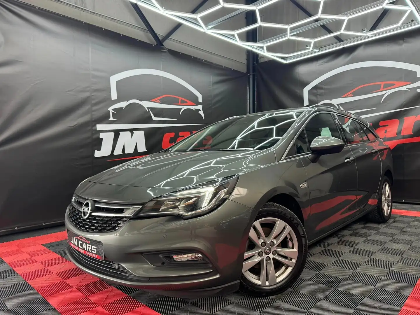 Opel Astra 1.6 CDTi ECOTEC D Edition S/S (EU6.2) Zilver - 1