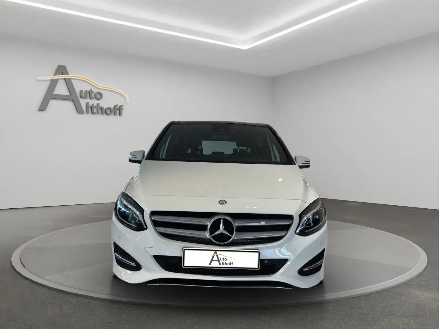Mercedes-Benz B 200 B200d 4Matic Aut. COMAND PANO LED SHZ KAM SHZ Weiß - 2