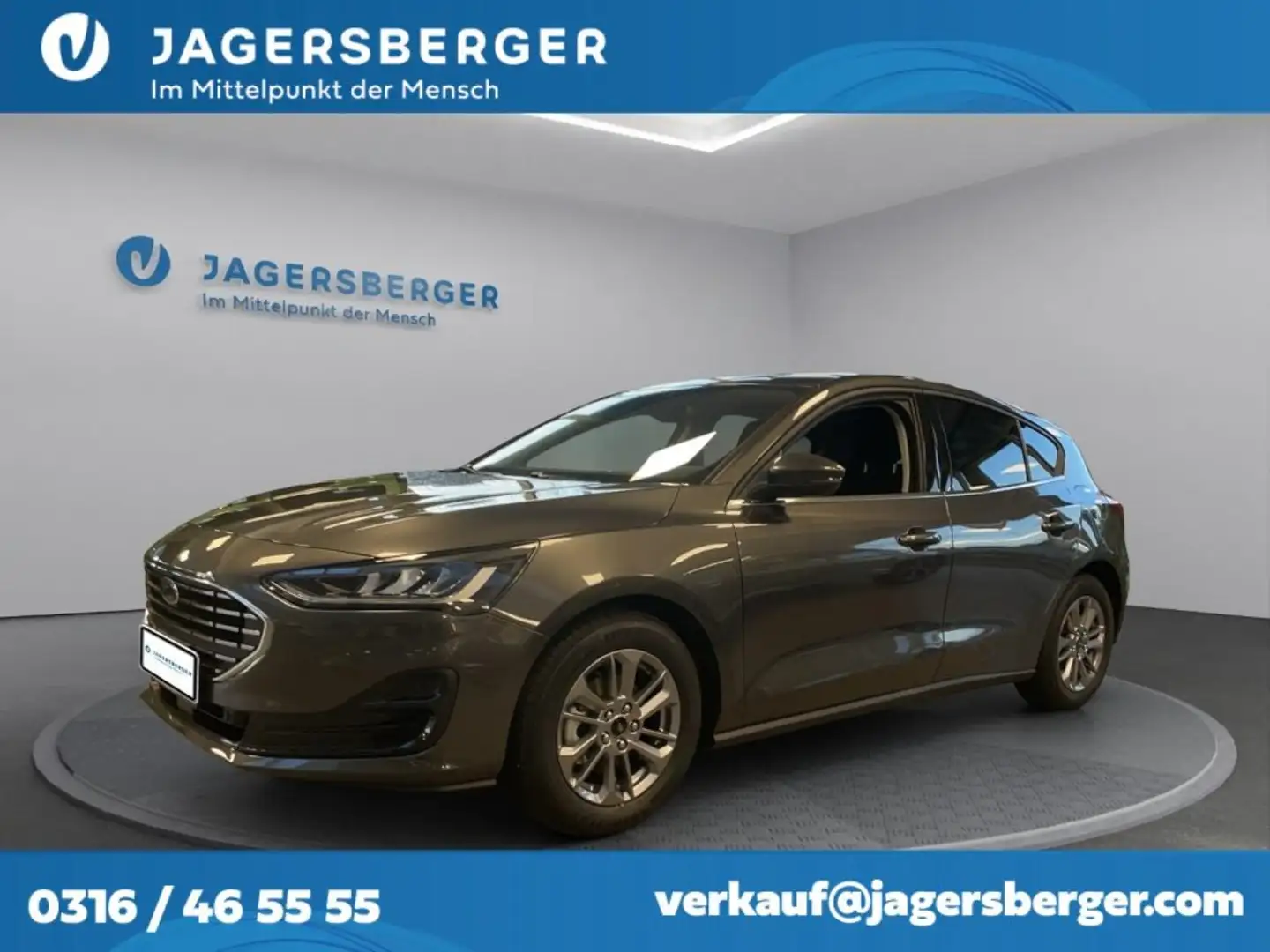 Ford Focus Titanium Hybrid Automatik Grau - 1