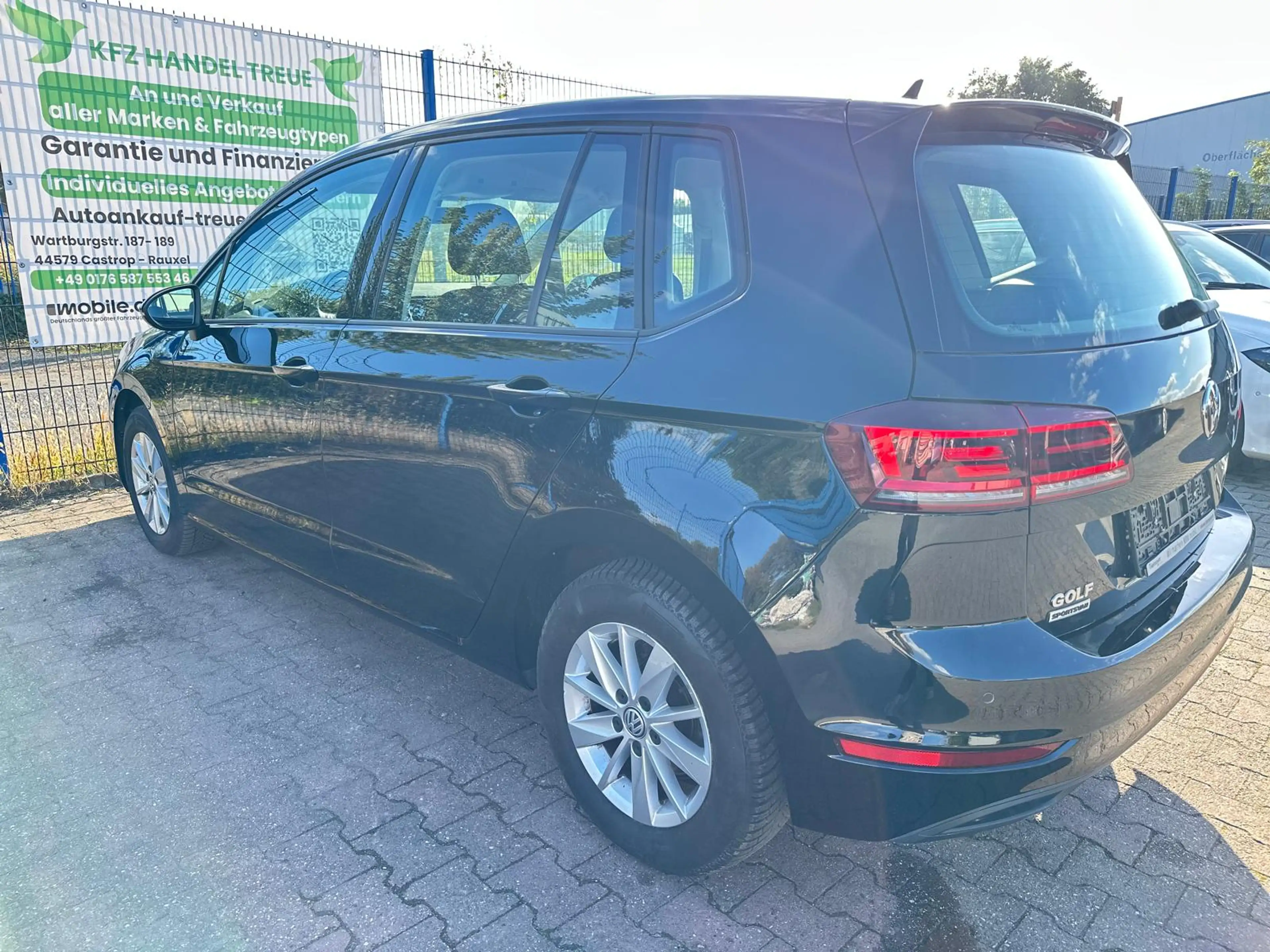 Volkswagen Golf Sportsvan Trendline — photo 4