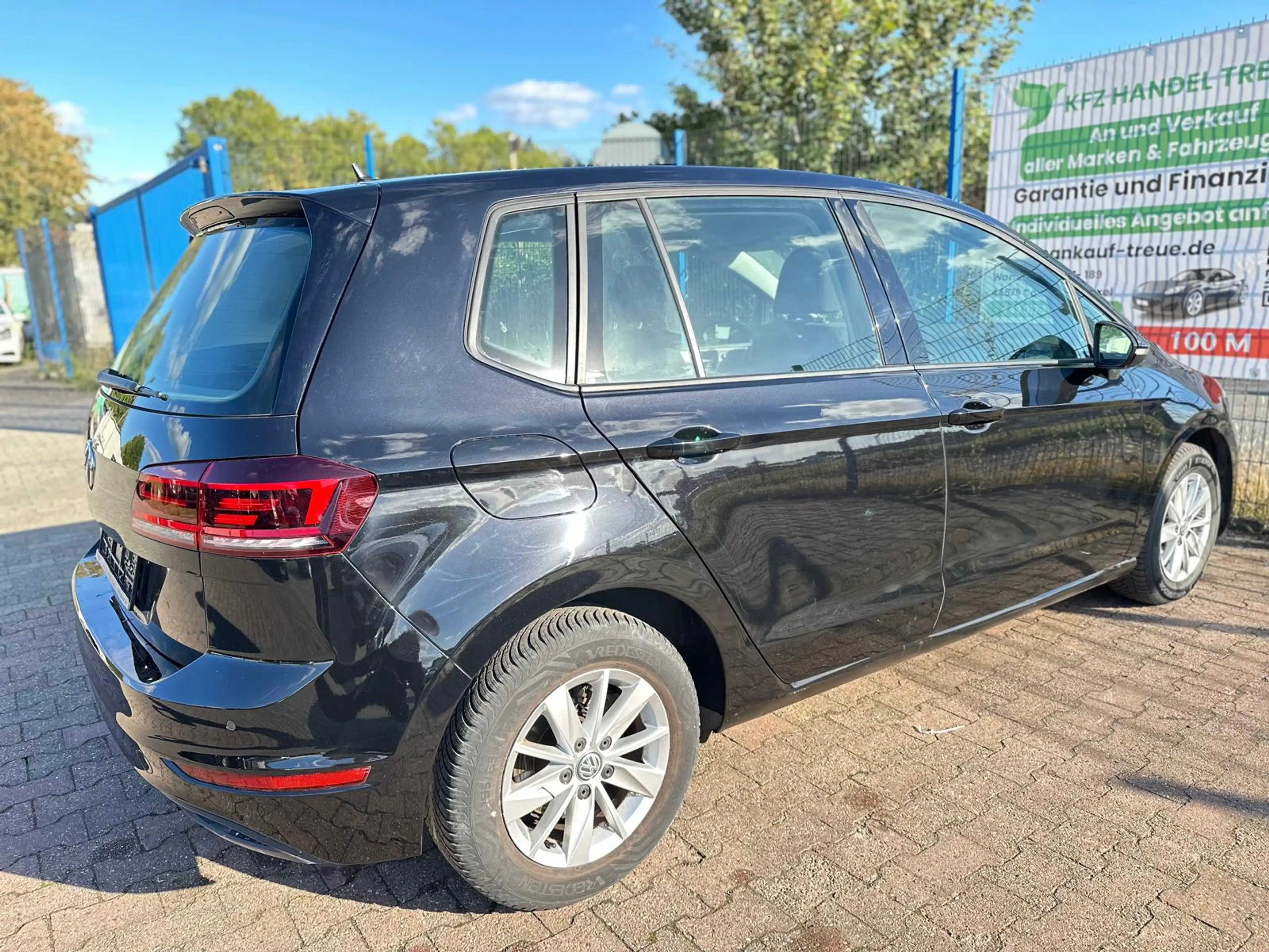Volkswagen Golf Sportsvan Trendline — photo 6