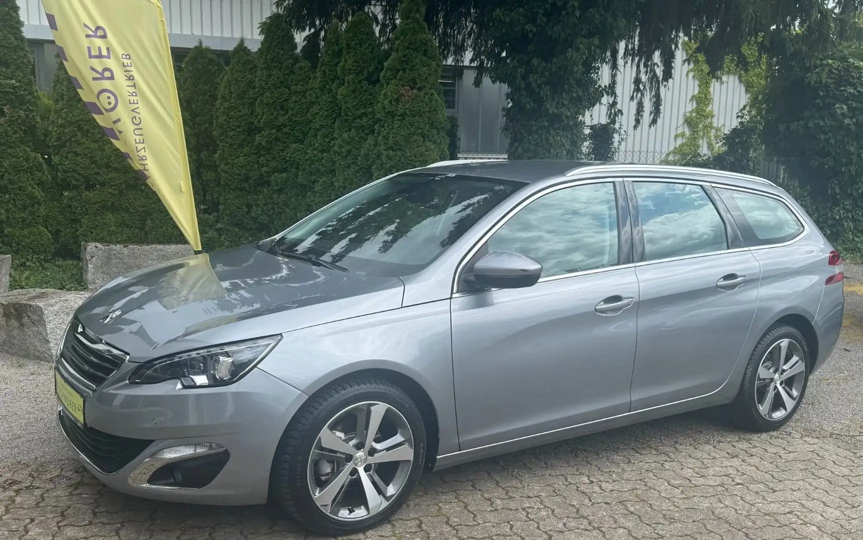 Peugeot 308 SW*Allure*Automatik*LED*1.Halt*Kamera* Gris - 1