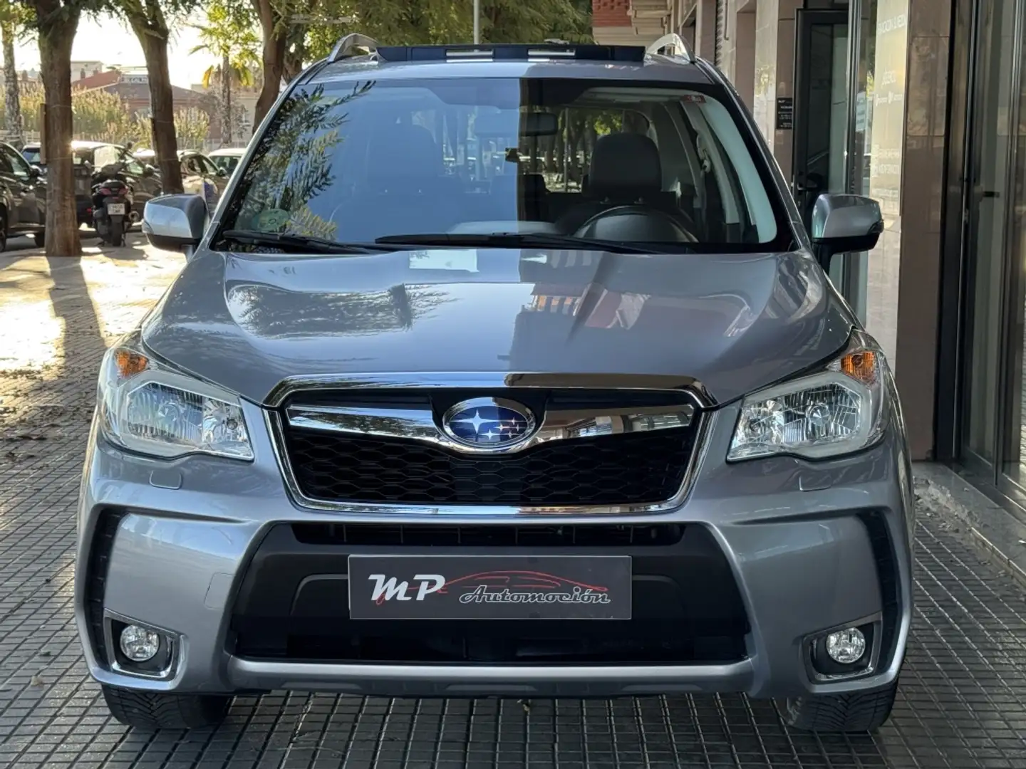 Subaru Forester 2.0TD Executive CVT Gris - 2