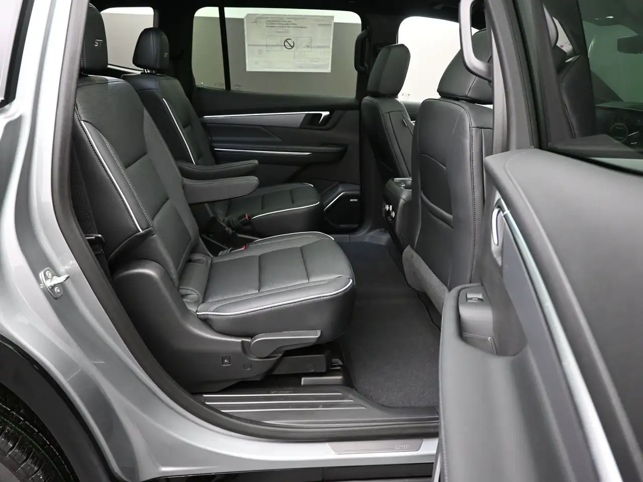 Buick Enclave снимка Buick Enclave