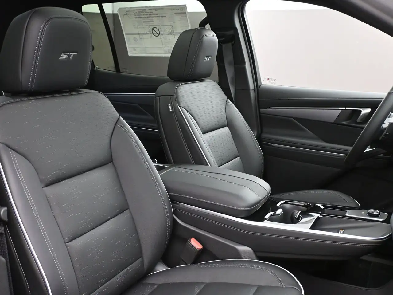 Buick Enclave снимка Buick Enclave