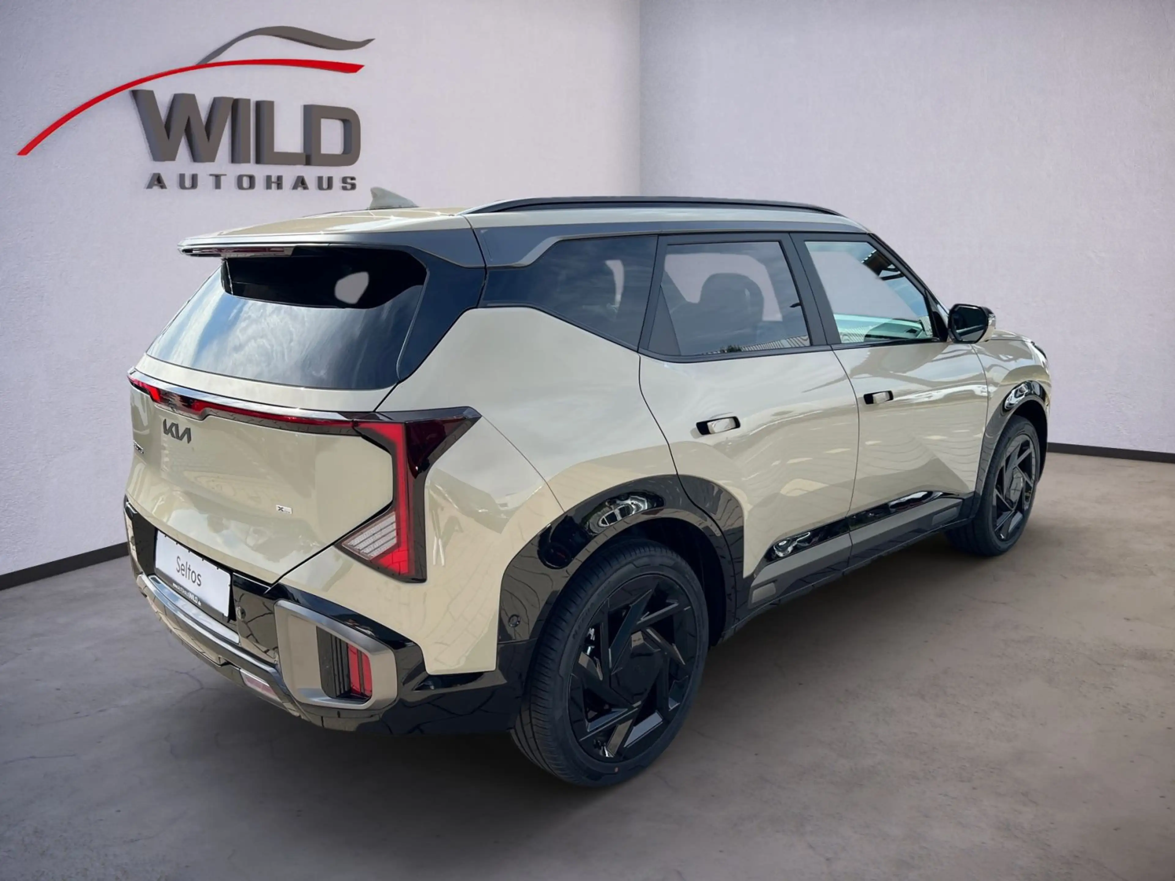 Kia Seltos | 1.6 T-GDI | X-Line | Tan Beige — photo 5