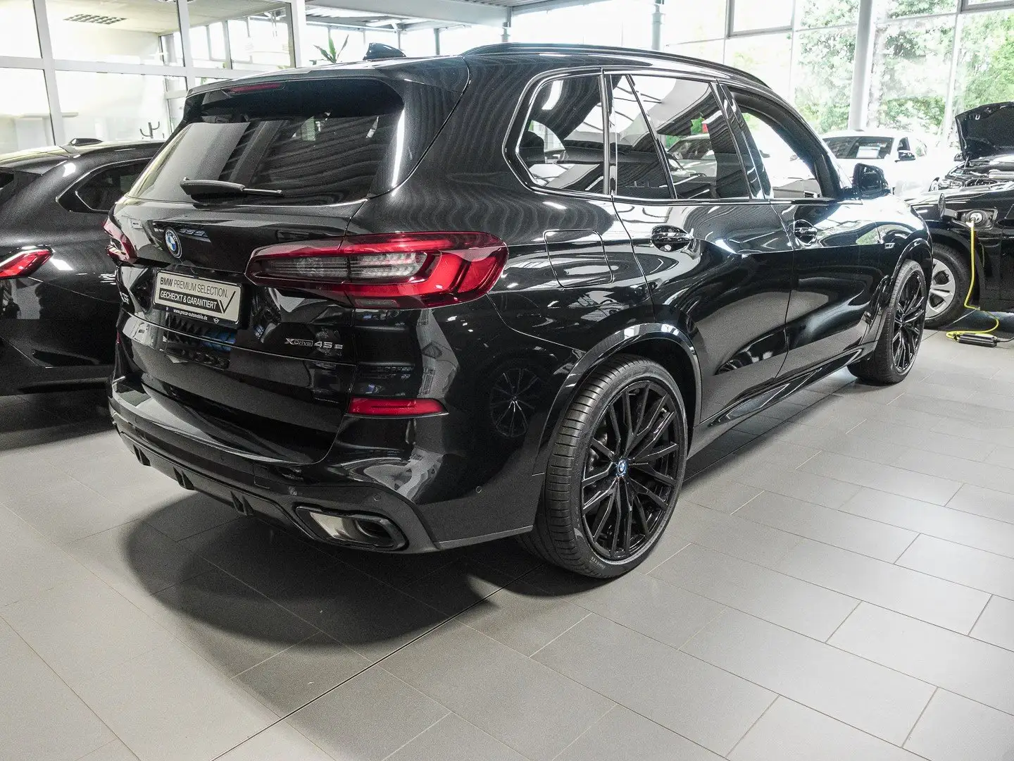 BMW X5 xDrive45e M Sport HUD PANO ACC AHK RFK NAVI Schwarz - 2