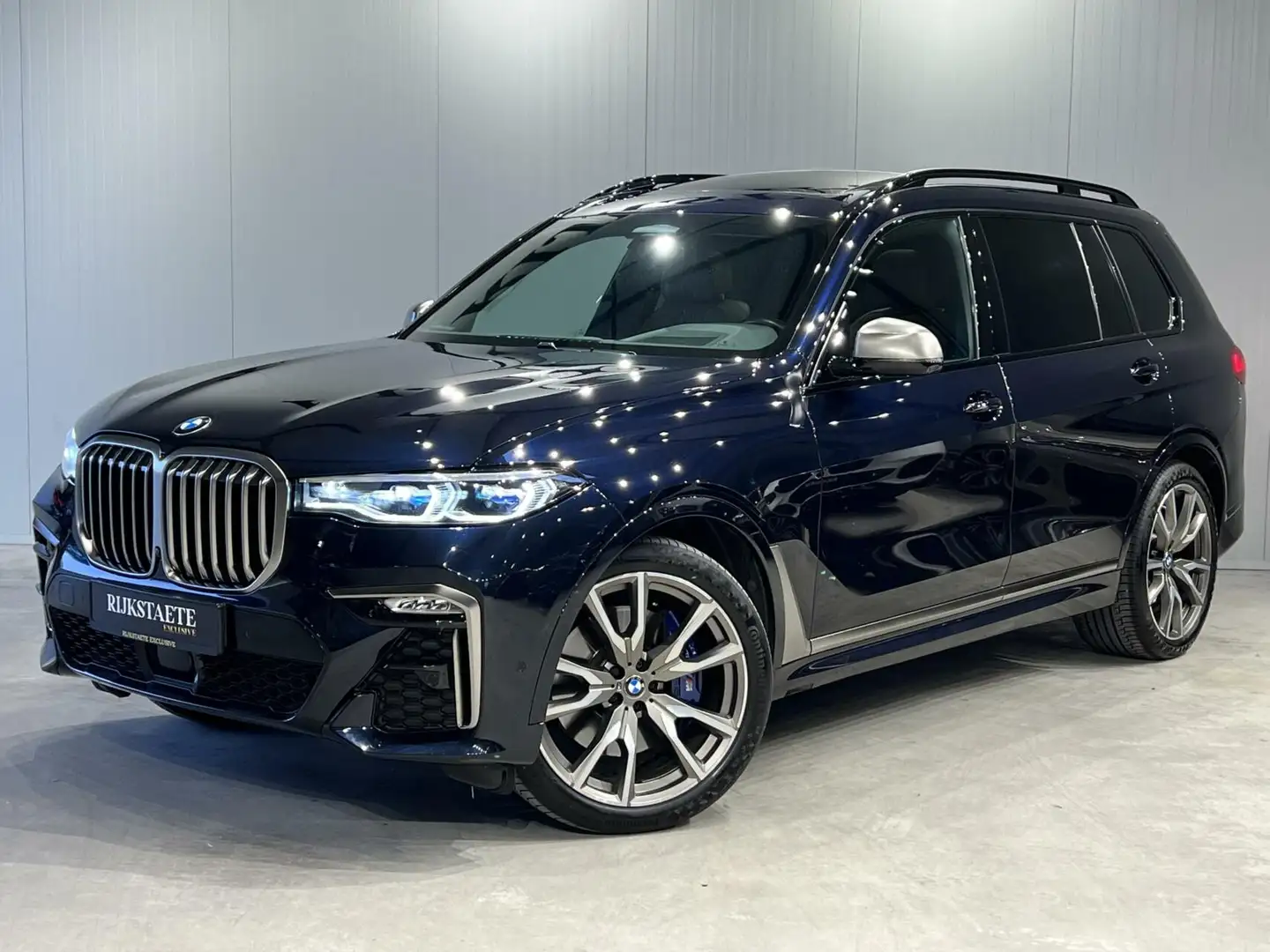 BMW X7 M50i High Executive|7-P|PANO|SKY LOUNGE|B&W|BTW AU Zwart - 2