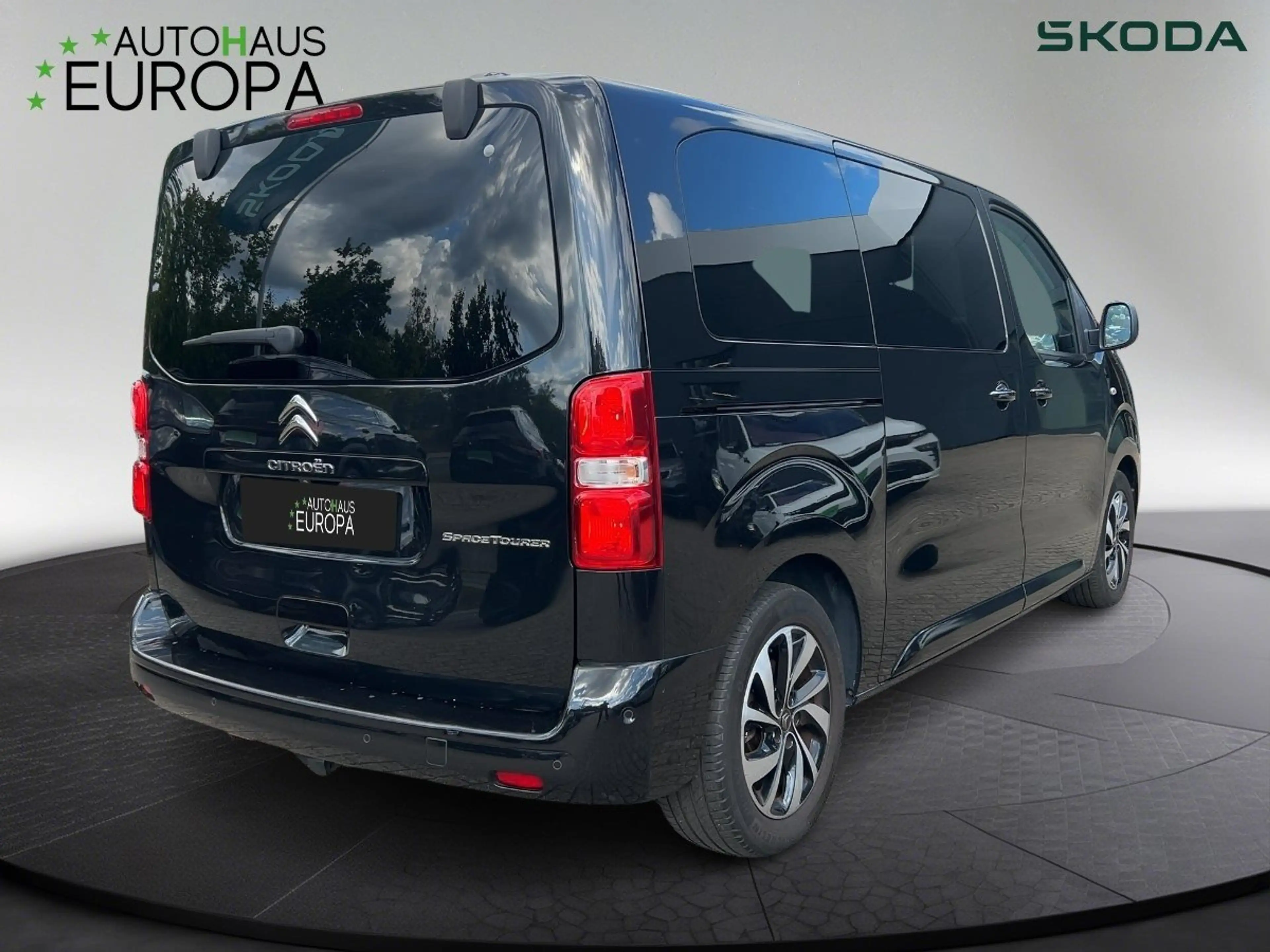 Citroen Spacetourer 2.0 Aut. BlueHDi AHK KlimaA Leder Navi Pano Kam SH — photo 4
