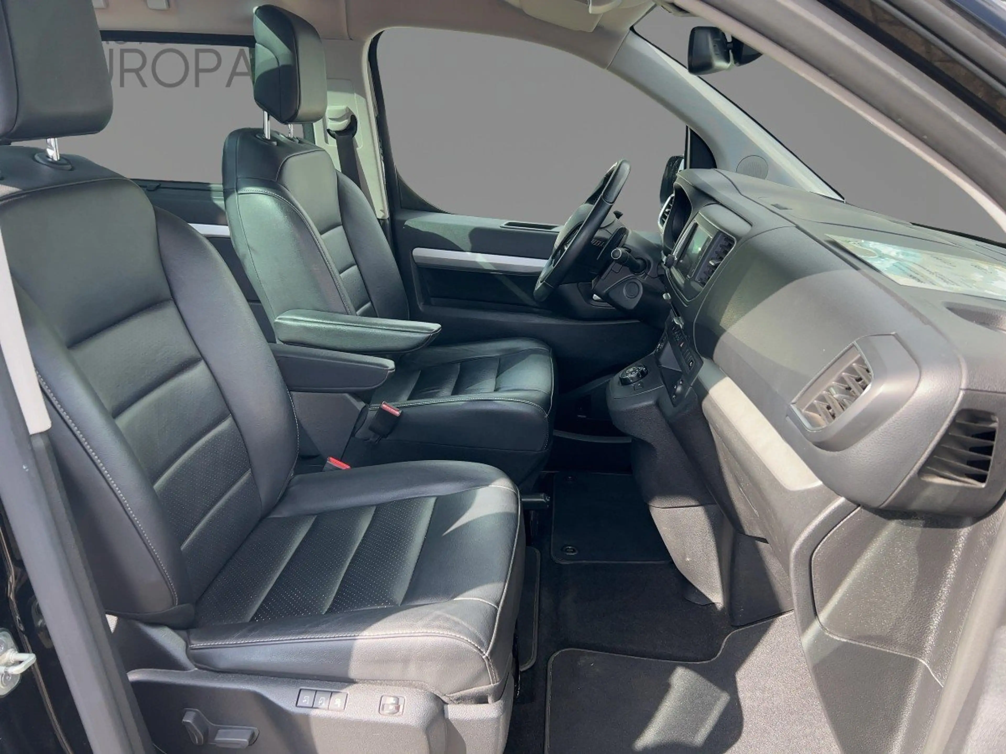 Citroen Spacetourer 2.0 Aut. BlueHDi AHK KlimaA Leder Navi Pano Kam SH — photo 12