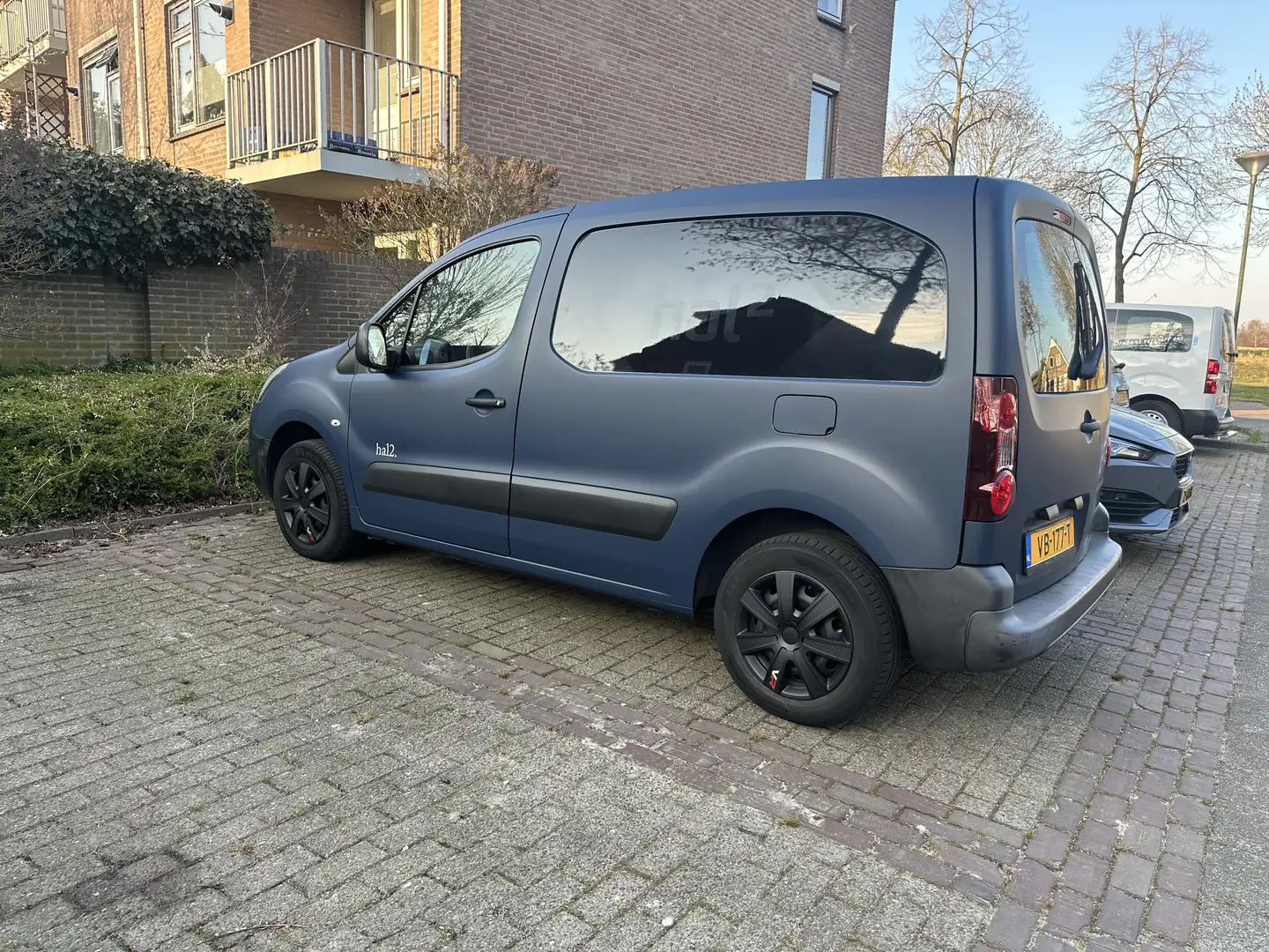 Citroen Berlingo L1 1.6 HDi 75 FAP Niveau B - 2