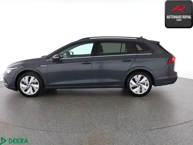 Volkswagen Golf view 2
