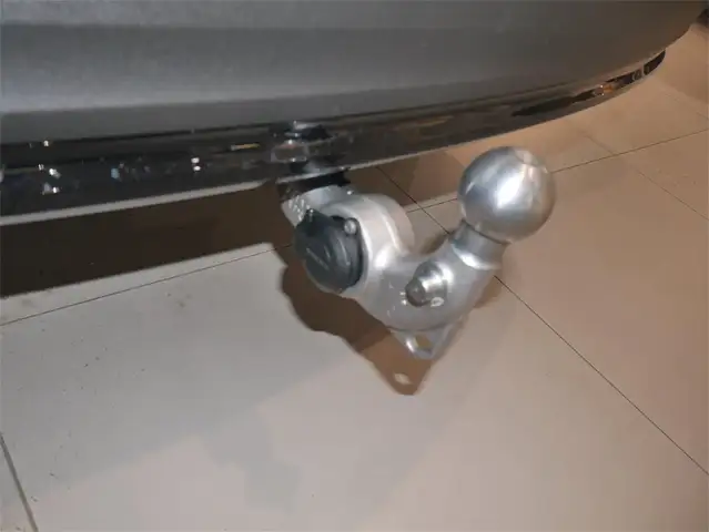 Volvo EX40 Extended Range Plus Black Edition Ansicht 13