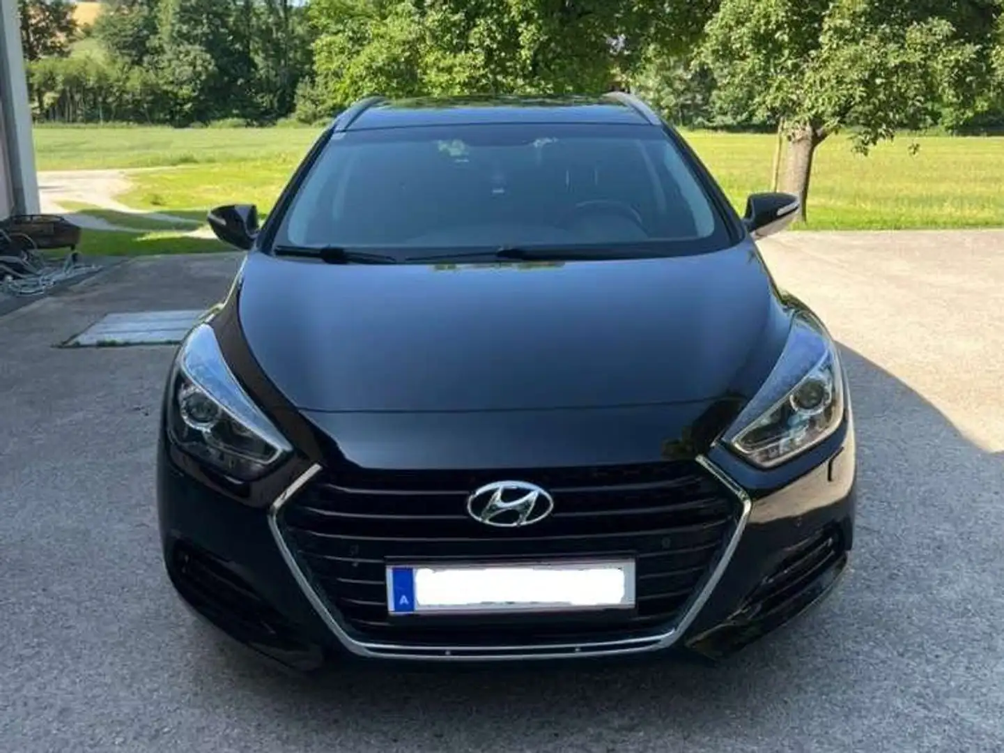 Hyundai i40 i40 Premium 1,7 CRDi Start/Stopp Premium Schwarz - 1