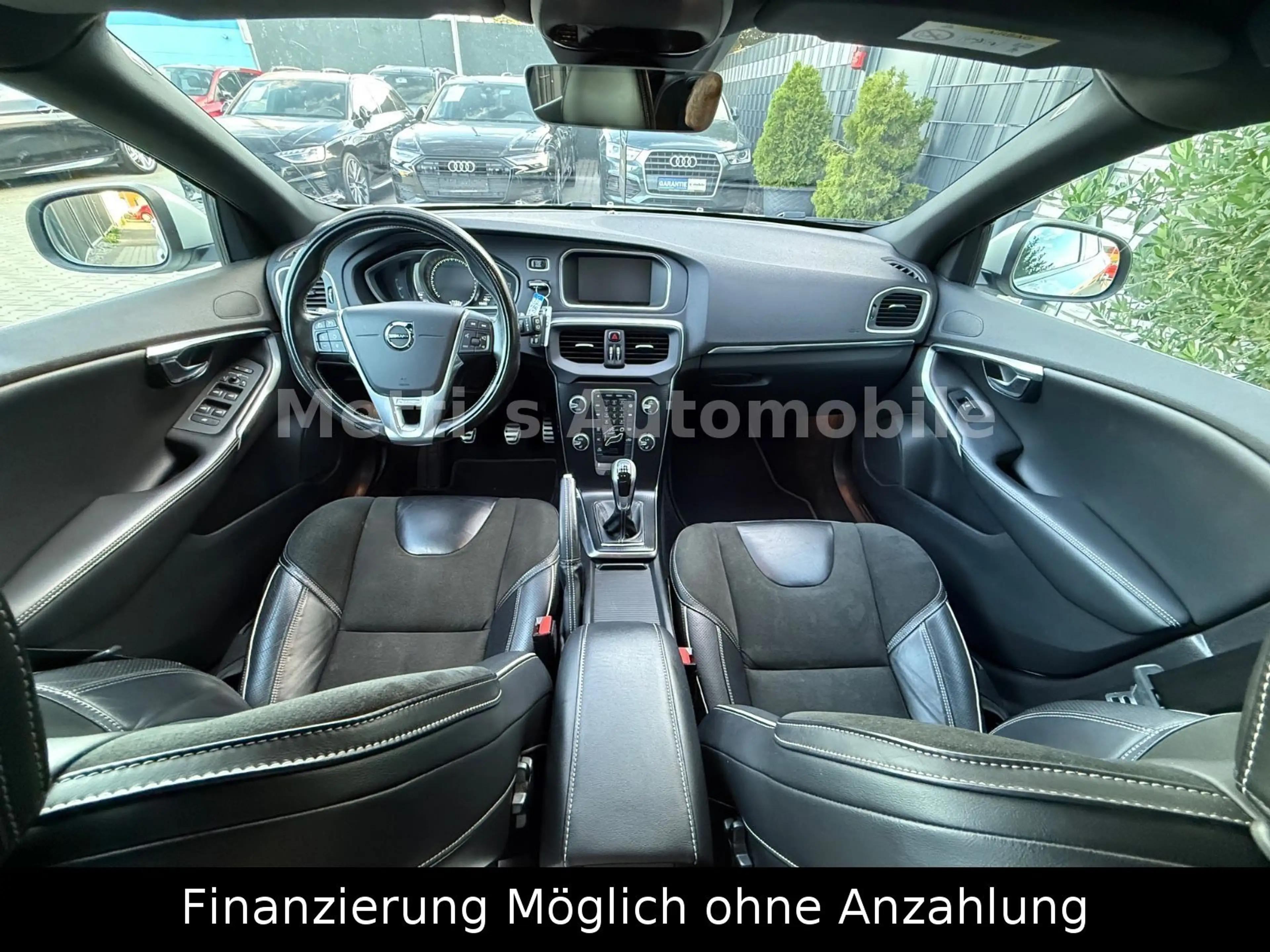 Volvo V40 D3 2.0D R-Design/LED/Navi/Top — photo 14