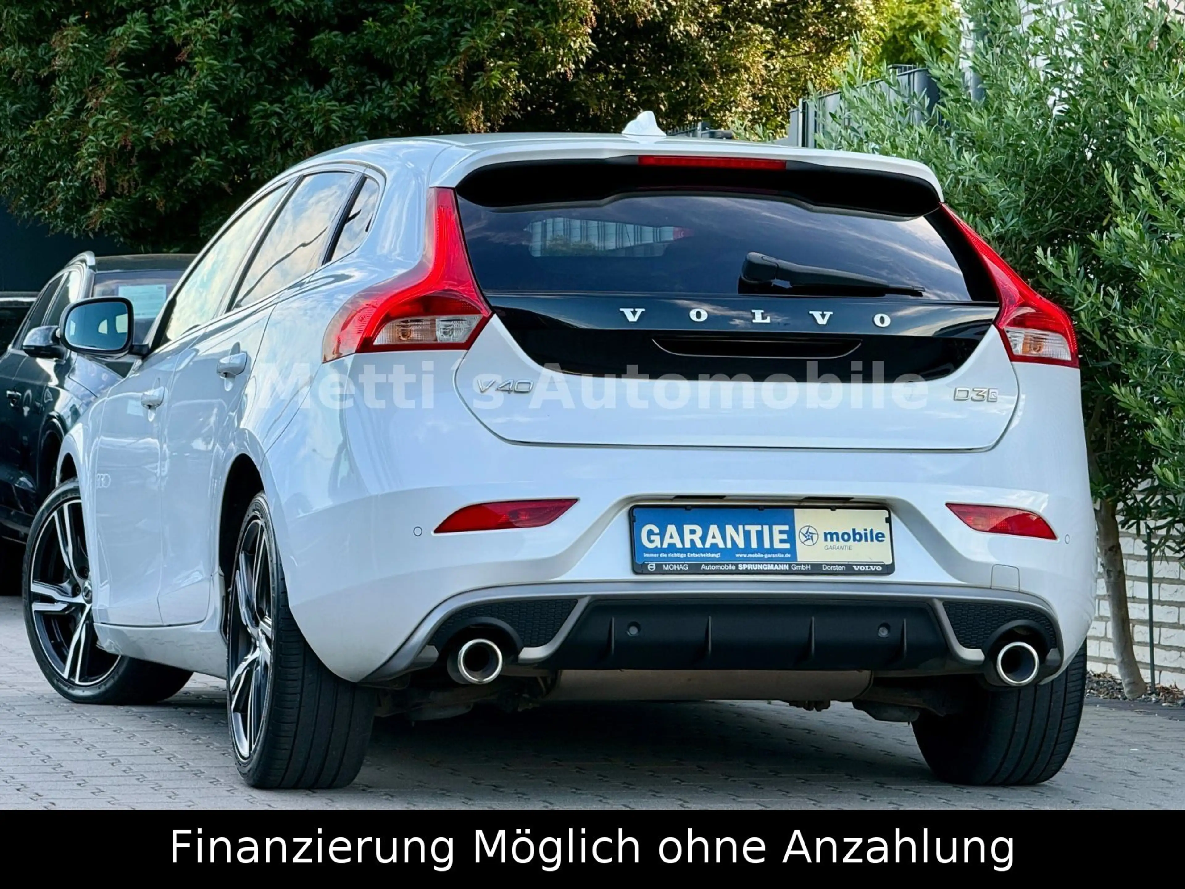 Volvo V40 D3 2.0D R-Design/LED/Navi/Top — photo 8