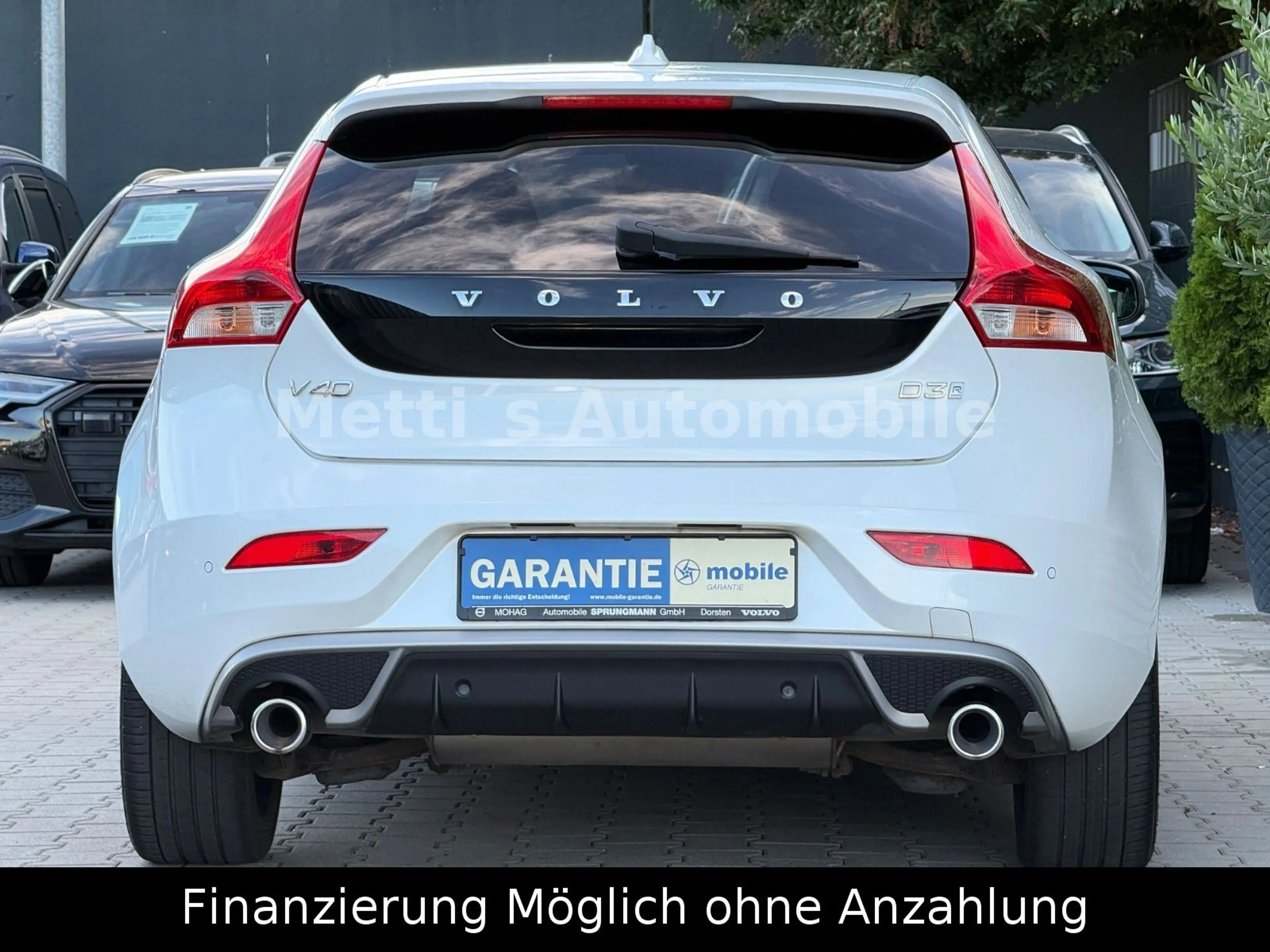 Volvo V40 D3 2.0D R-Design/LED/Navi/Top — photo 7
