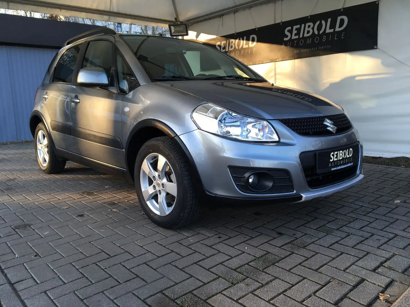 Suzuki SX4 Comfort 1.6 Autom/1.H/15TKM/Klimatr/Shz/PDC Grau - 2