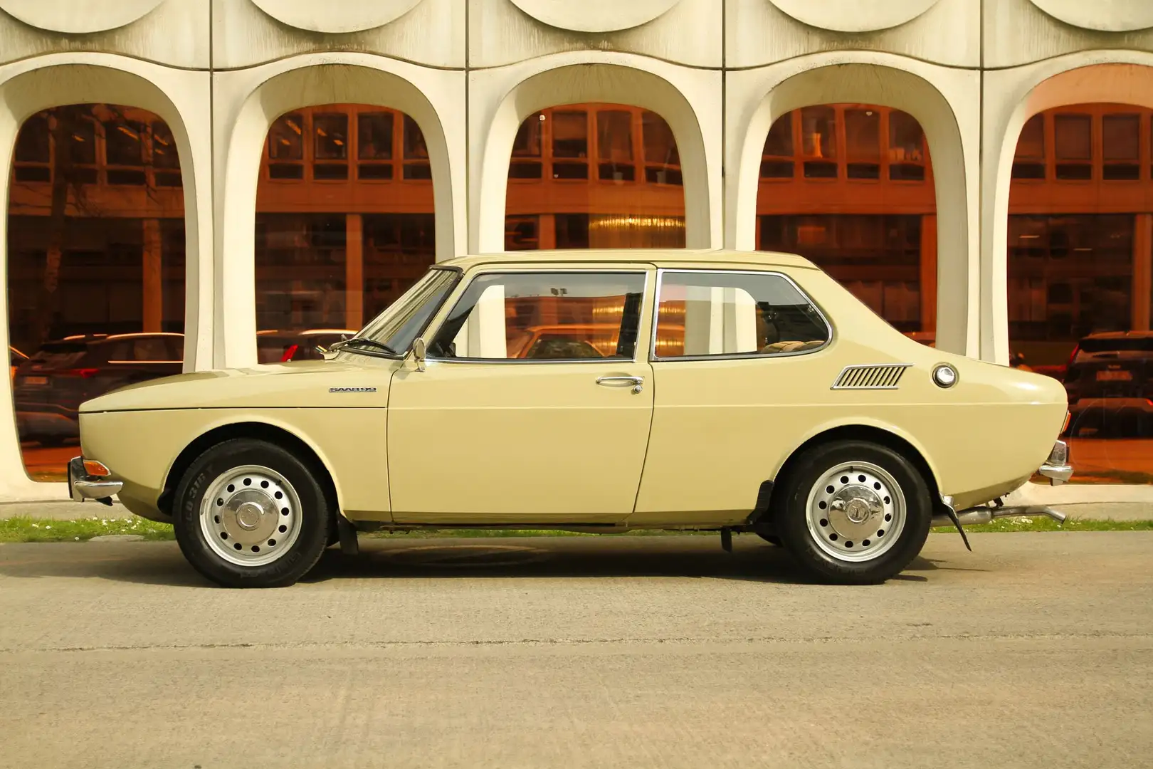 Saab 99 Beige - 2